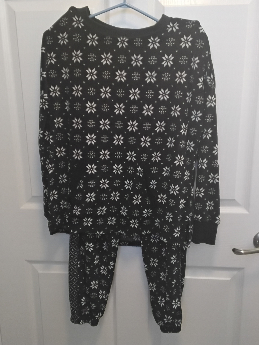 Simply Vera Vera Wang WomensSnowflake Winter Pattern Black Sleepwear Size M